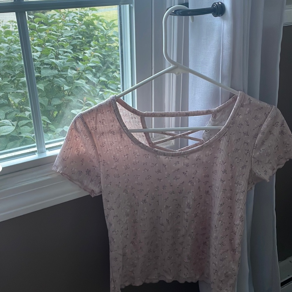 Pink rose short sleeve. Size M